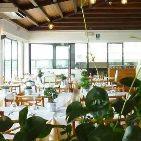 Marina Uno ליגננו סביאדורו