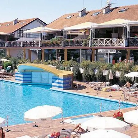 Marina Uno מלון 4*