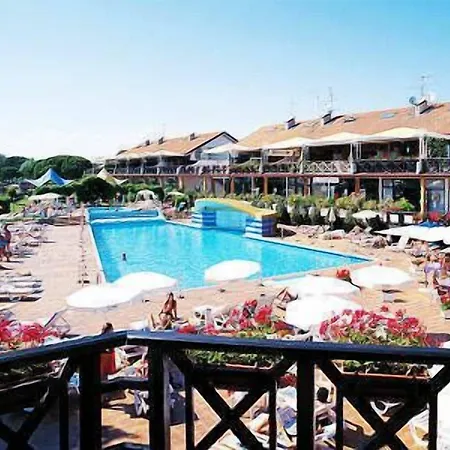 Marina Uno 4* ליגננו סביאדורו