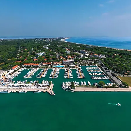 Marina Uno ליגננו סביאדורו