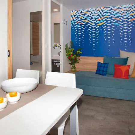 Marina Uno Hotell