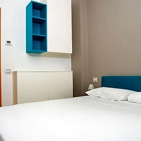 Marina Uno Hotel 4*