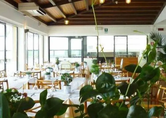 Marina Uno Линьяно-Саббьядоро