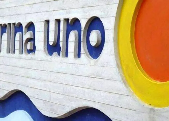 Отель Marina Uno 4*