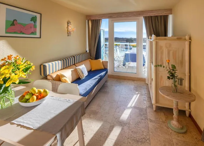 Отель Marina Uno 4*