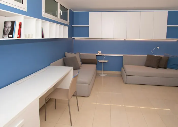 Отель Marina Uno