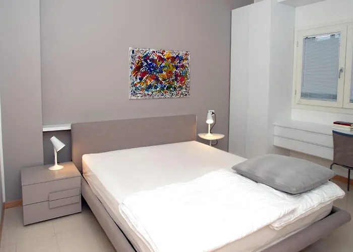 Marina Uno Отель