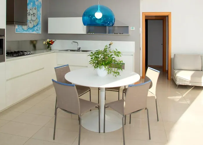 Marina Uno Линьяно-Саббьядоро