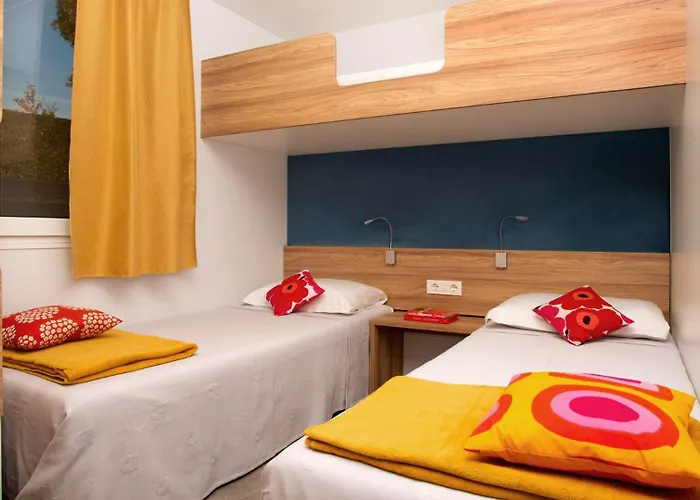 Отель Marina Uno 4*